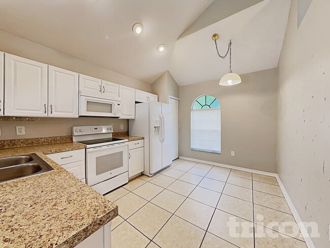 Photo - 1446 Firewheel Dr