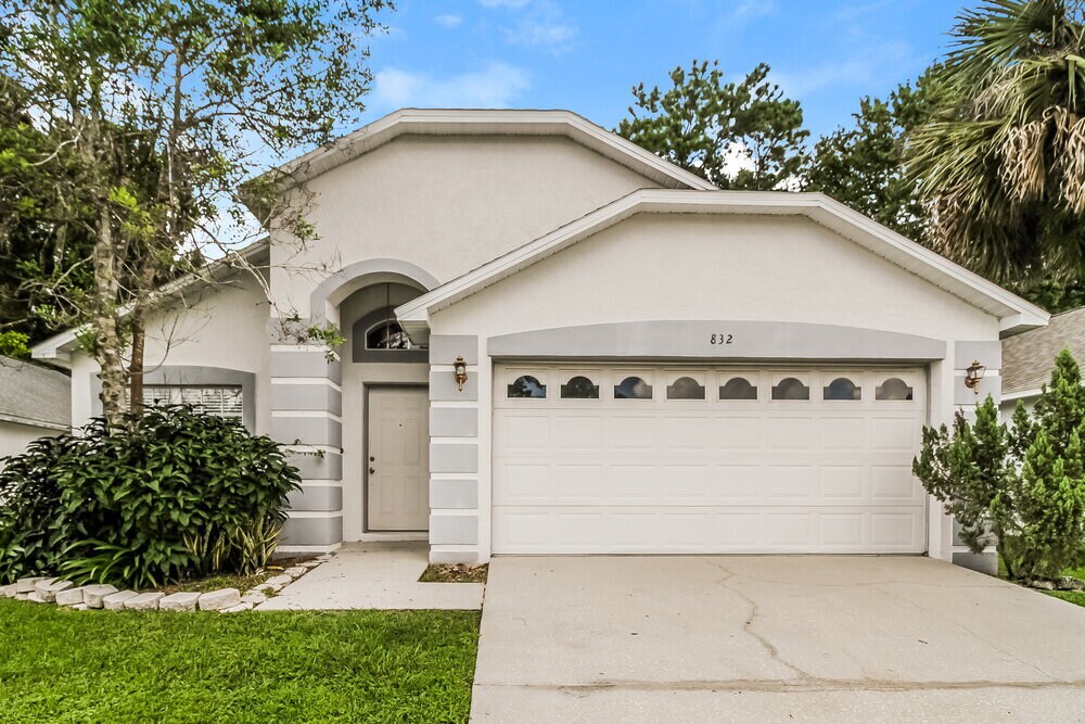 Photo - 832 Shell Ln