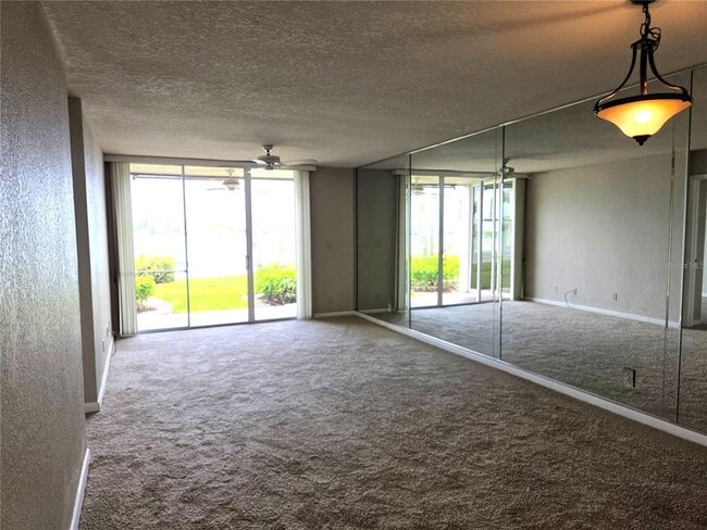 5801 Bahia Del Mar Cir N Unit 113