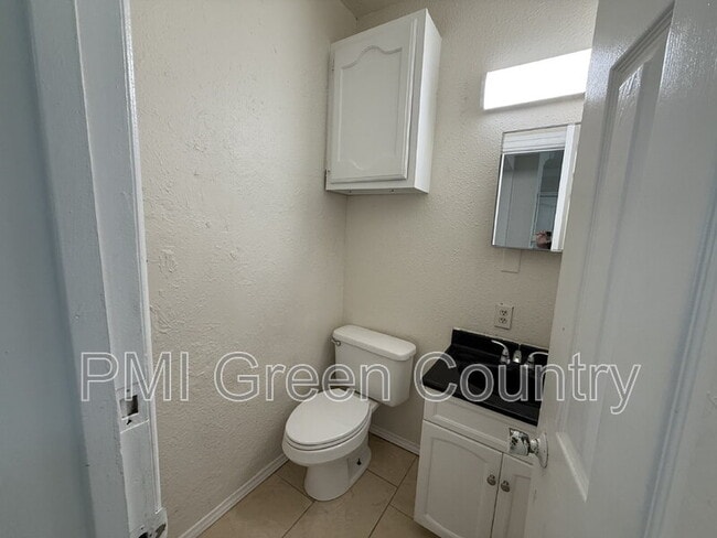 Photo - 1447 N Lewis Pl