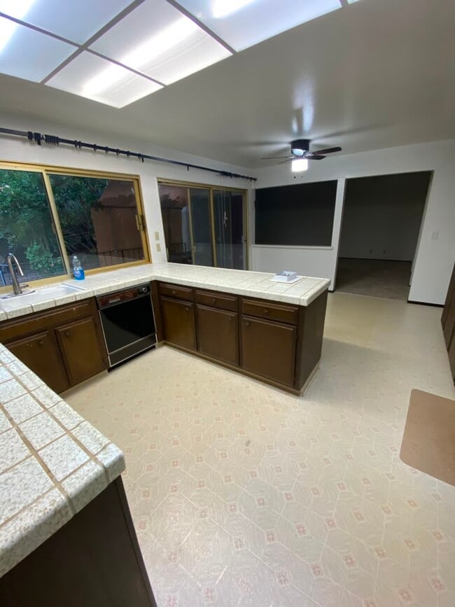 Photo - 10163 Riedel Pl