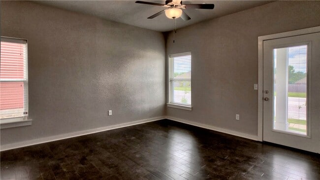 Photo - 3881 Albatross Lp