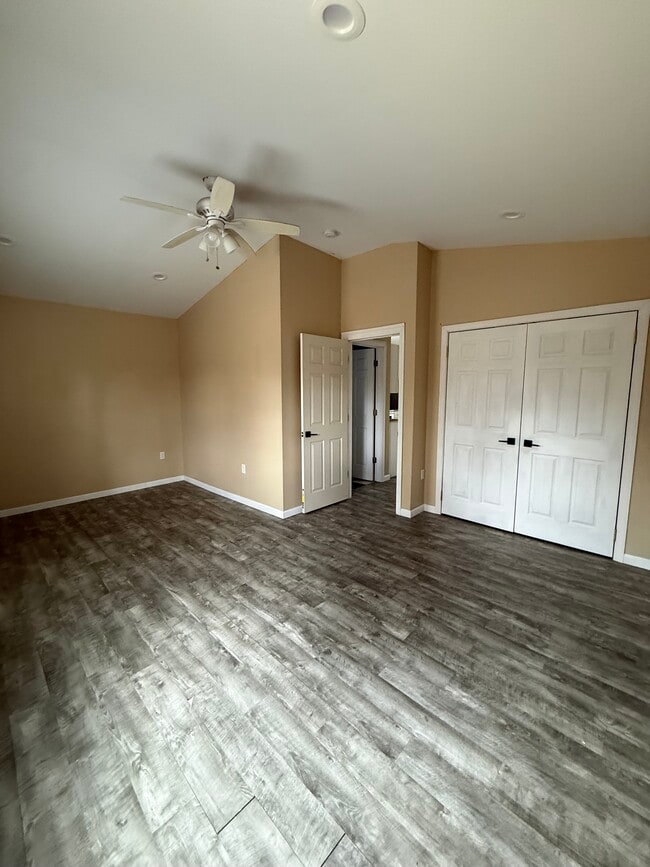 Photo - 158 Lake Hayward Rd