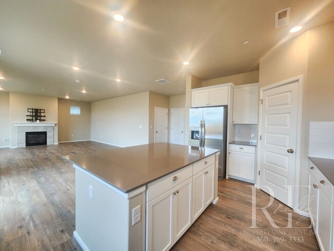 1459 Baker Hts Lp