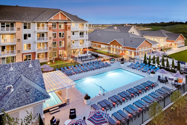 Building Photo - The Triple Crown Residences at Canterbury ... Rental