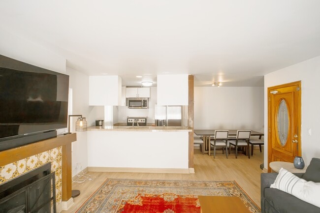 Photo - 319 Ocean Front Walk