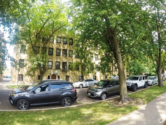 Building Photo - 2634 W Glenlake Ave Unit 3C Rental