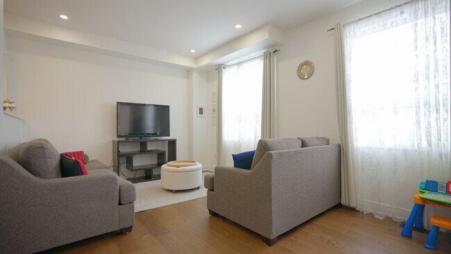 Photo - 7155-7155 Magistrate Terrace