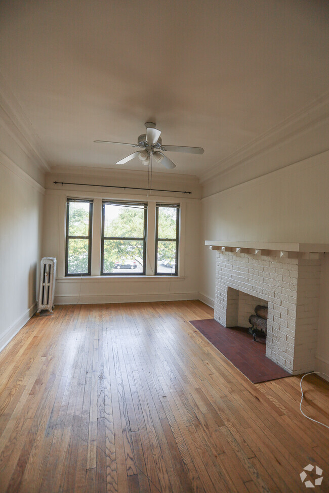 Building Photo - 841 W Dakin St Unit #2 Rental