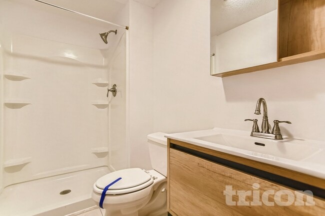 Photo - 3401 75th Ave N