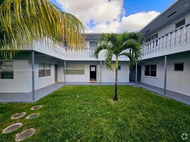 Building Photo - 5112 Hollywood Blvd Unit 2 Rental