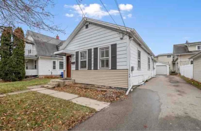 Photo - 1202 Stuart St