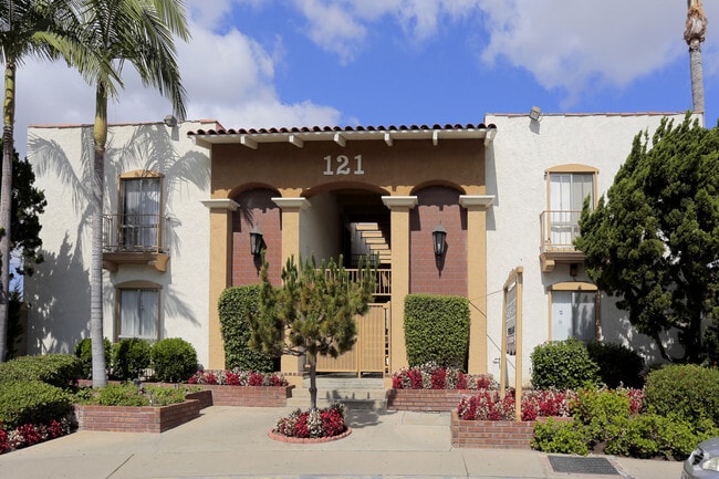 San Carlos Apartments