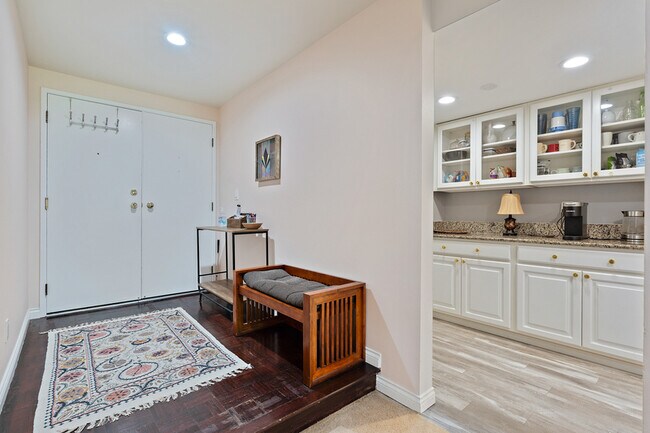 Photo - 15512 Country Club Dr Unidad B33