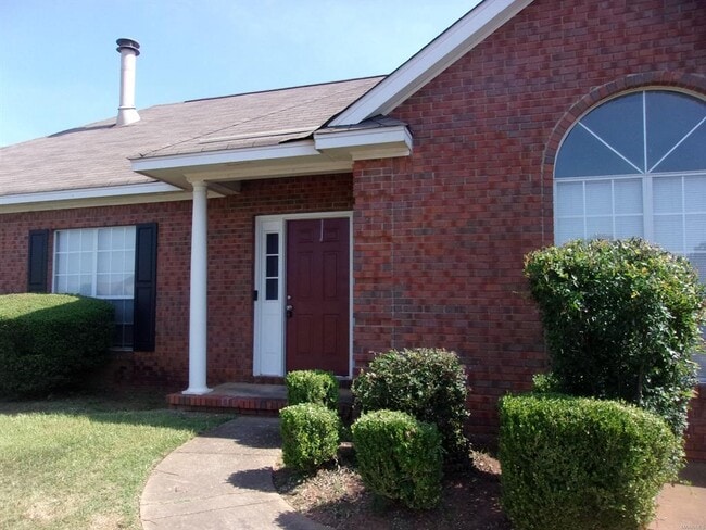 Photo - 826 Bluegrass Dr