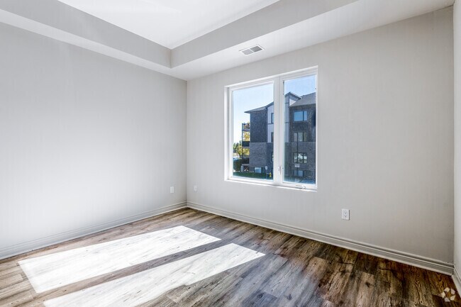 1BR, 1BA - 653SF - Bedroom - Cinque Apartments