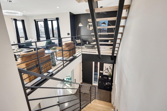 Photo - 400 E Pontotoc Ave