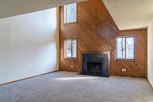 Photo - 6388 Dummerston Ct