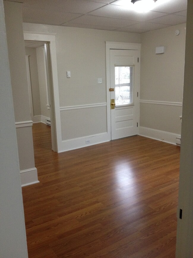 Photo - 144 E 5th St Unit Floor 1