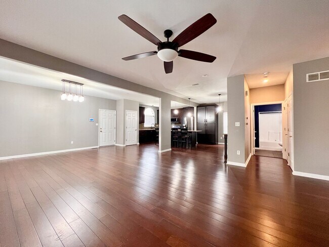 Photo - 6 Bed 4 Bath in West End