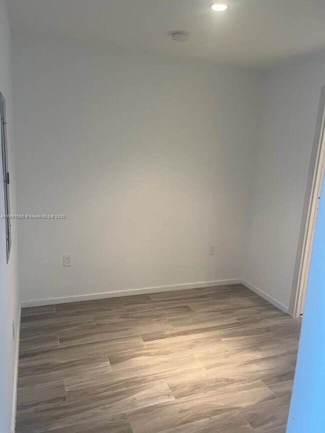 Photo - 801 S Miami Ave Unidad 4502