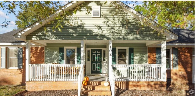 Building Photo - 102 Albemarle Rd Rental