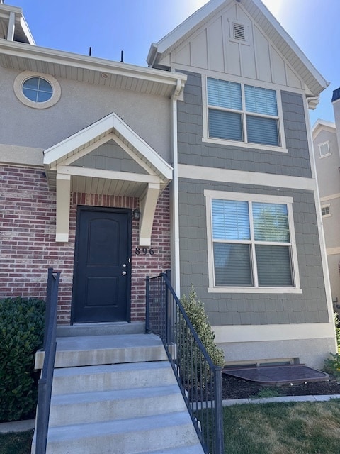 Building Photo - 896 S Crescent Way Rental