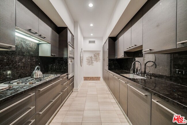 Photo - 900 W Olympic Blvd Unit 27A