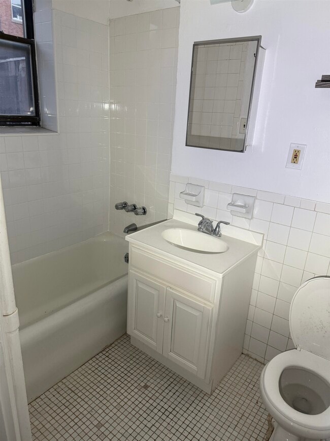 Photo - 821 Bergen Ave Unit C03