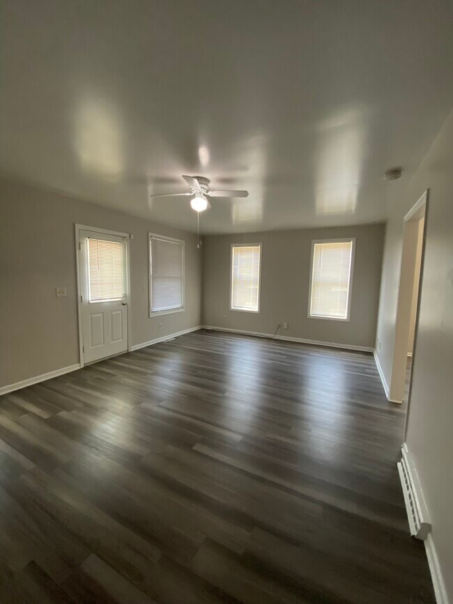 Photo - 2918 Tampa Ave