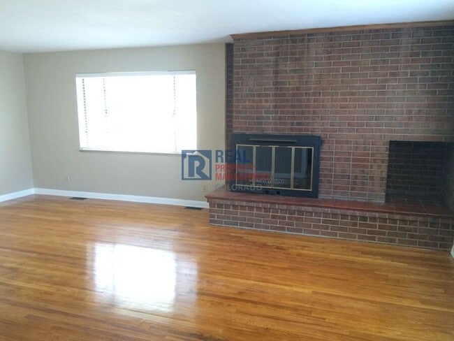 Photo - 2416 S Jasmine St