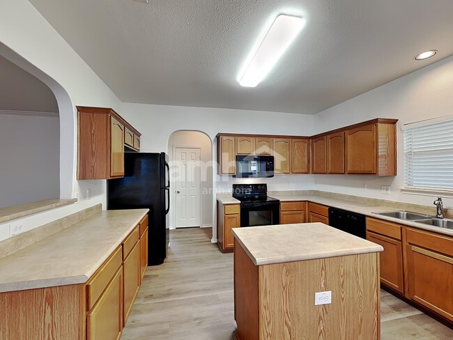 Photo - 11039 Arabian Palm