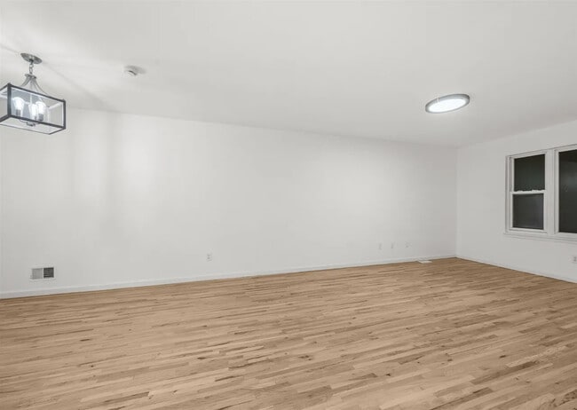 Photo - 71 Woodlawn Ave Unidad 2