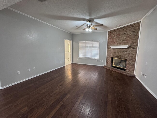 Photo - 5621 126th St