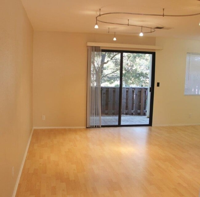 Photo - Ground Floor 1 bedroom 1 bath Condo in Benicia Highlands