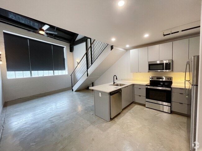 Building Photo - 193 S Saint Andrews St Unit 13 Rental