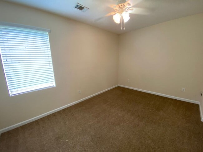 Photo - LEASING FOR AUGUST 2025! FENCED IN YARD!!