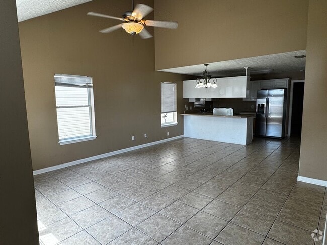 Building Photo - Palm Cove Single Family Home