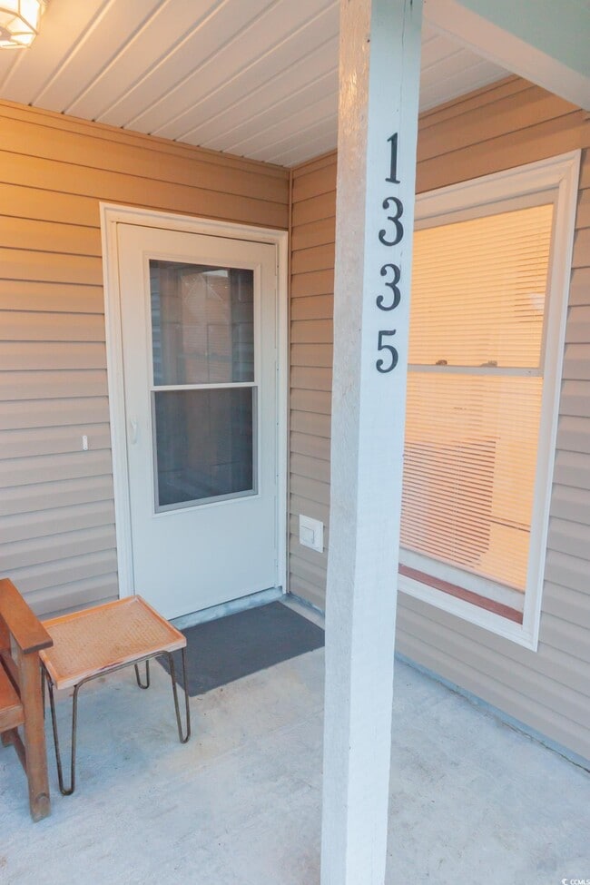 Photo - 1335 Melanie Ln