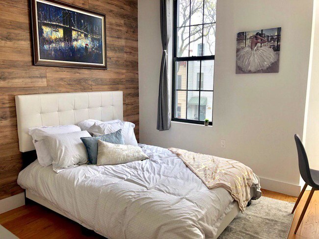 Photo - 1082 Greene- Shared Living Spaces