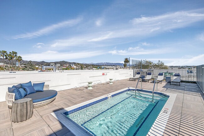 Empire at Larchmont