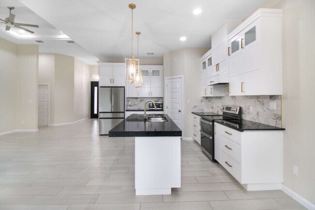 Photo - 3100 E Zinnia Ave