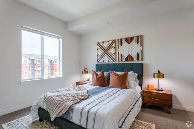 1BR, 1BA - 675 SF