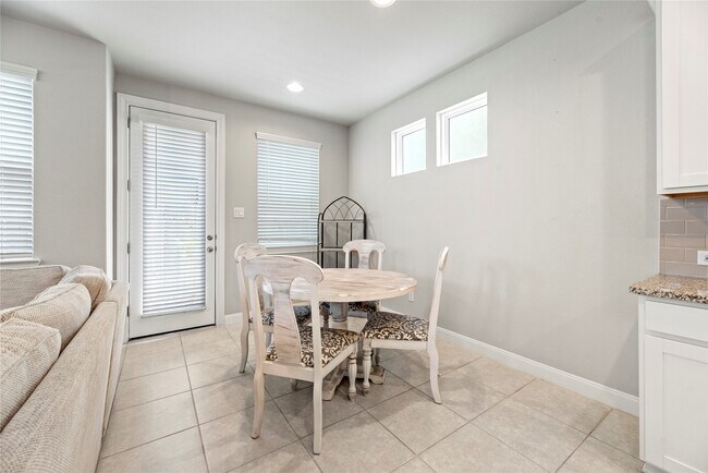 Photo - 3104 Planters Peak Dr