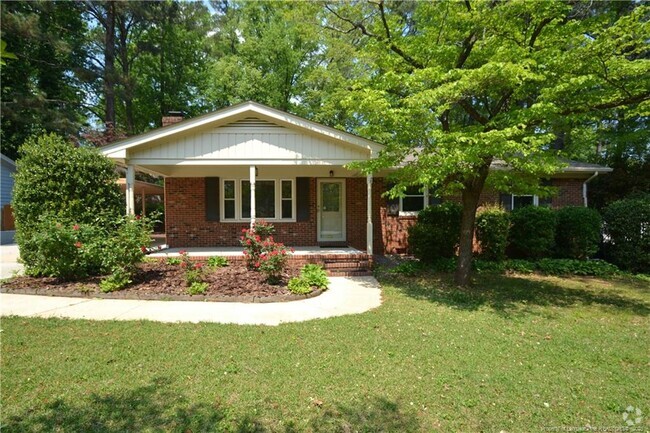 Building Photo - 806 Kingswood Dr Rental
