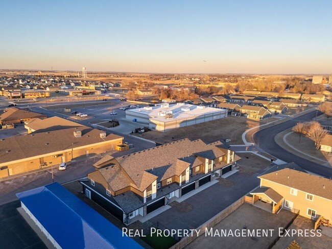 Building Photo - The Berg Rental
