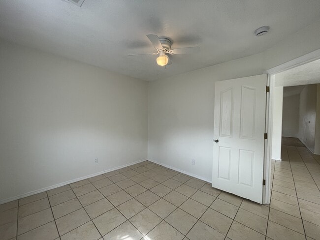 Photo - 5323 Red Mesa Ave SW