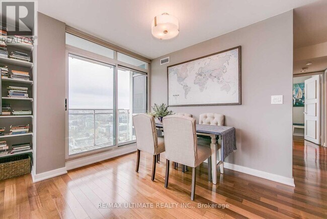 Photo - 397 Front St W Unit 3903