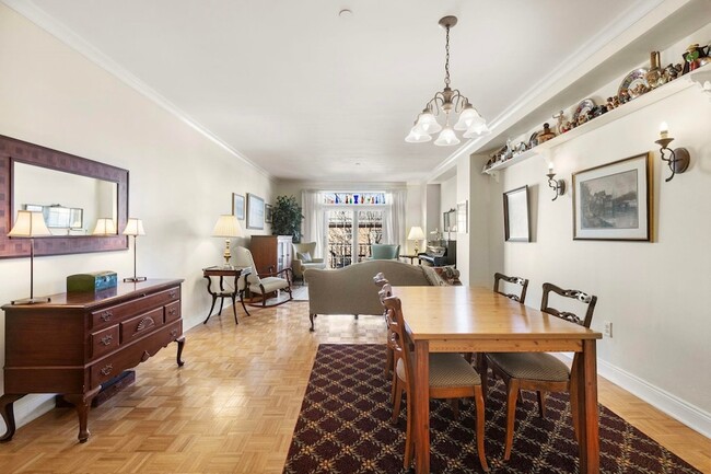 Photo - 207 Shearwater Ct W