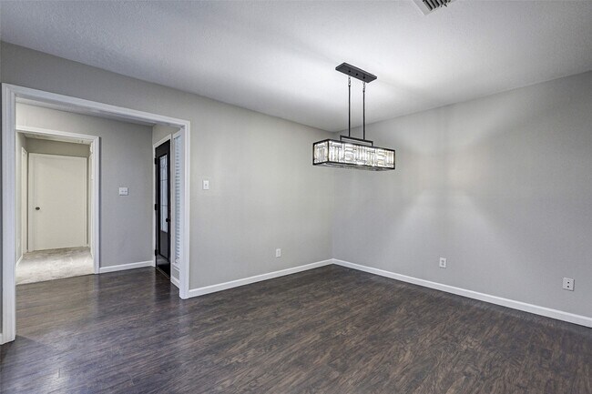 Photo - 15614 Oldridge Dr